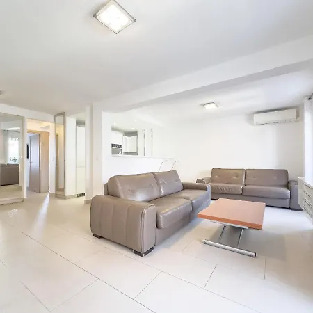 Apartment Le Maubourg By Winsome Destination Cannes